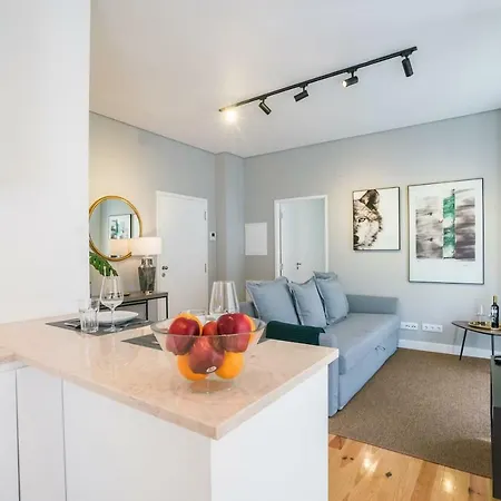 Modern In Chiado Apartment