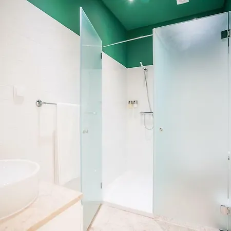 Appartamento Modern In Chiado Lisbona